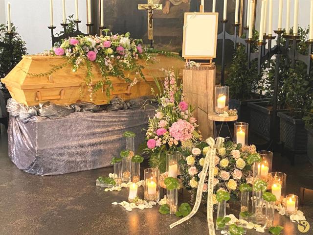 7700-2 DECHERT Bestattungen