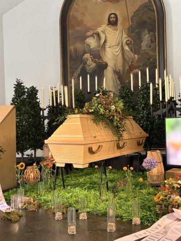 7707DECHERTBestattungen_917a3908-11b8-4ee9-9bf3-8b716dd8f1ec