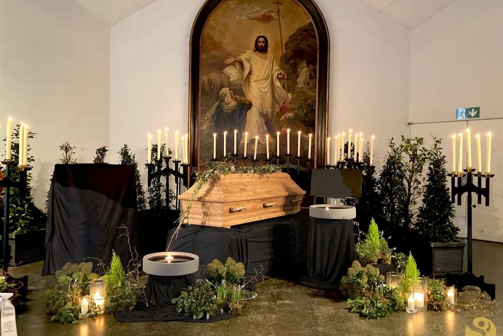 7708 DECHERT Bestattungen